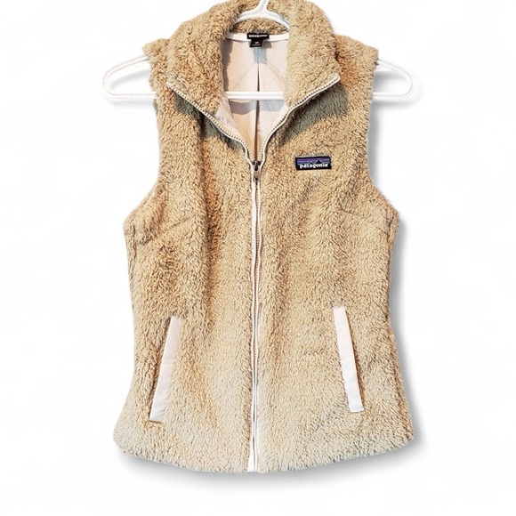 Patagonia Jackets & Blazers - Patagonia Women's  Beige Fleece Vest